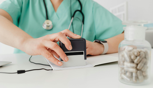 Bilan hormonal en consultation médicale | NY Center